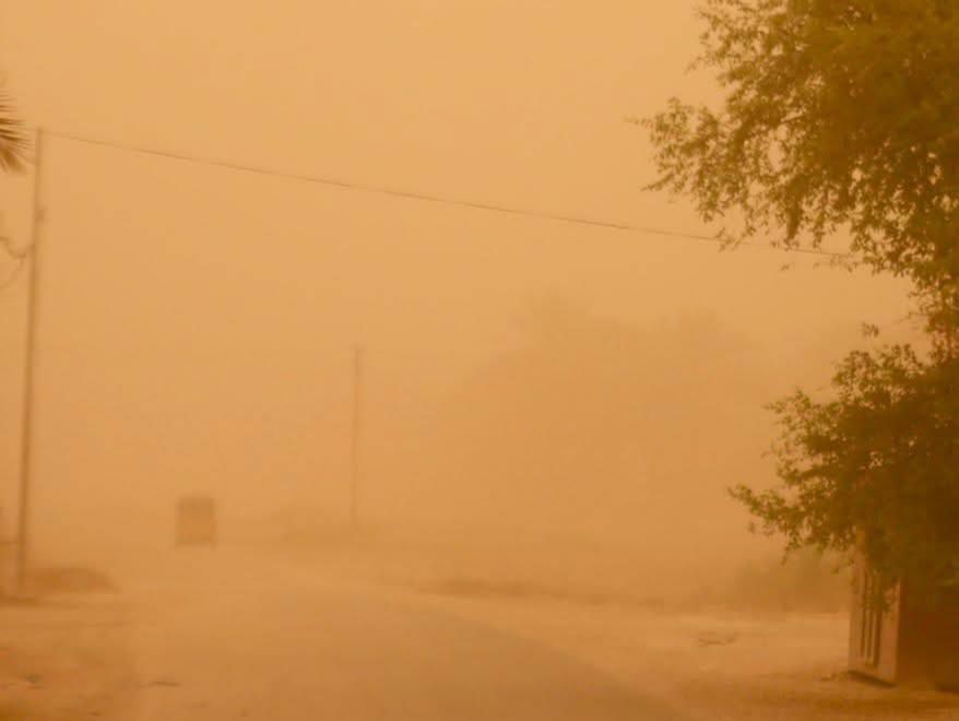 طهران تتهم السلطات العراقية بعدم اتخاذ أية إجراءات للسيطرة على العواصف الترابية المتجهة نحو إيران.