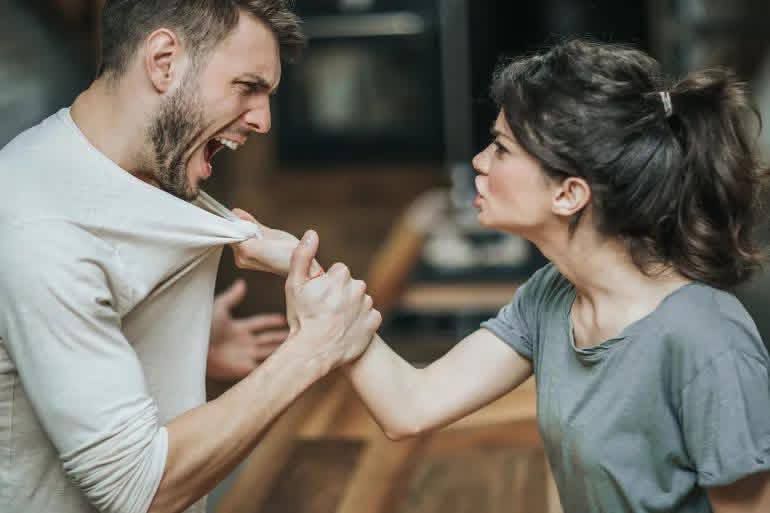 اتحاد رجال كردستان: تسجيل 611 شكوى عنف من رجال ضد نساء في إقليم كردستان خلال 2025. – تسجيل 73 حالة انتحار بين الرجال أغلبها بسبب مشاكل أسرية.