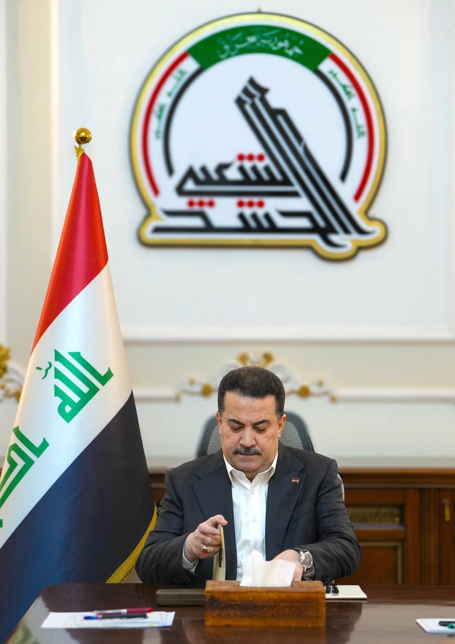 🔴 “محمد شياع السوداني”: الحكومة لا يمكن ان تتهاون إزاء أي استهداف يتعرض له المقاتلون من أبناء الحشد الشعبي وباقي صنوف وتشكيلات قواتنا المسلحة.