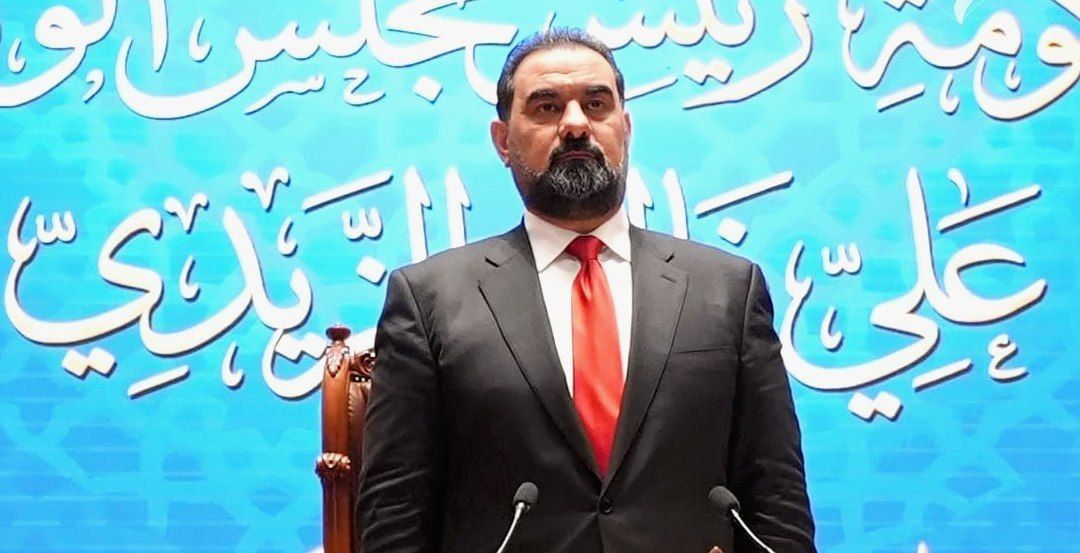 رئيس البرلمان: حكومة الزيدي حظيت بدعم القوى السياسية ضمن استحقاقٍ وطني ودستوري.