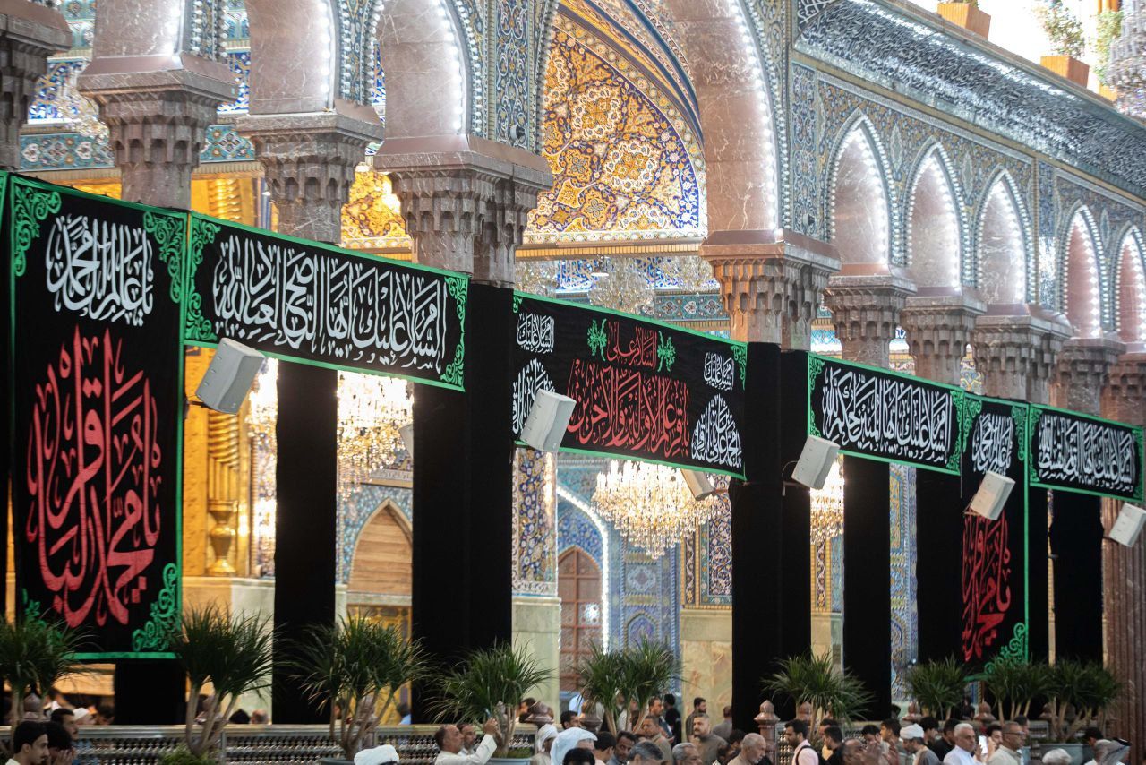 الصحن الحسيني الشريف يتشح بالسواد بذكرى إستشهاد الإمام محمد الباقر (عليه السلام).