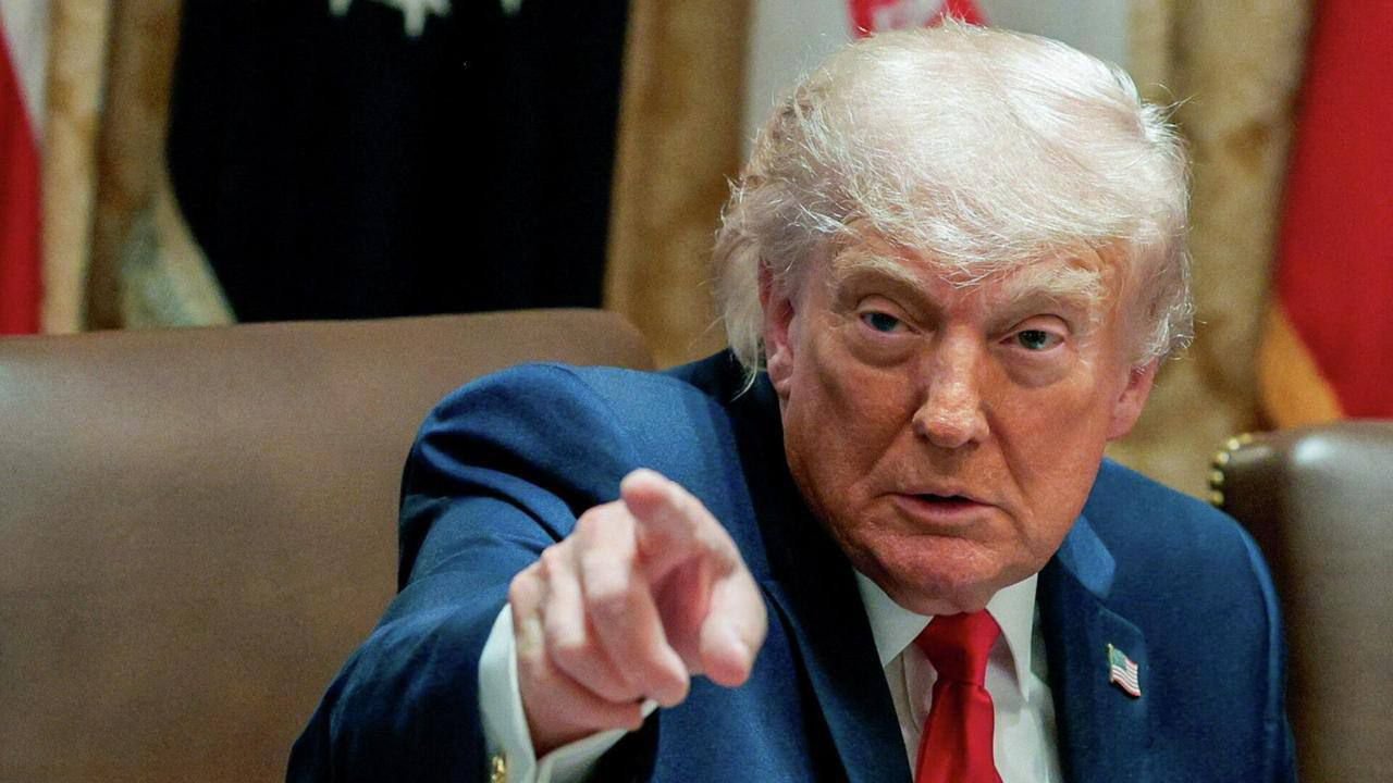 ترامب: انتهى أمر إيران ولن تحصل منا حتى على 10 سنتات.