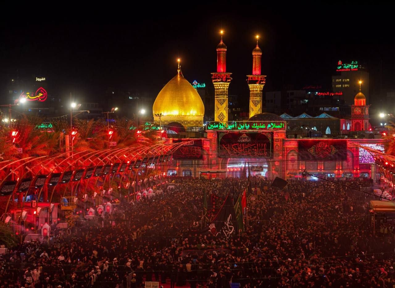 بالصور ملايين المعزين بذكرى استشهاد أبي عبد الله الحسين (عليه السلام) بكربلاء المقدسة.