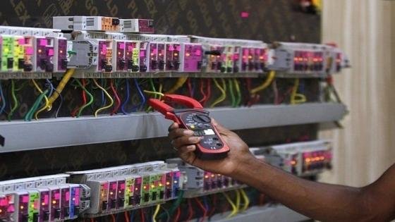 وزارة النفط: تجهيز المولدات الأهلية بوقود مدعوم لمدة ثلاثة أشهر.– الفترة المقبلة ستشهد تحسناً واستقراراً في تجهيز الطاقة الكهربائية.