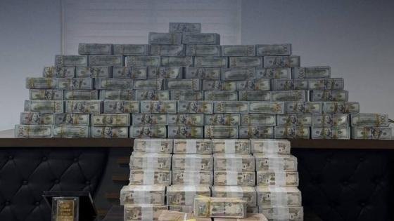 وزير الاتصالات “مصطفى سند” يكشف عن هروب المسؤول عن “اللجنة الاقتصادية التابعة للوكيل الموقوف” إلى فرنسا برفقة شقيقه، وبحوزتهما مبالغ مالية ضخمة مهربة تُقدر بنحو نصف مليار دولار أمريكي.